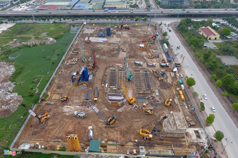 Cận cảnh những lô đất vàng bỏ hoang giữa trung tâm Hà Nội